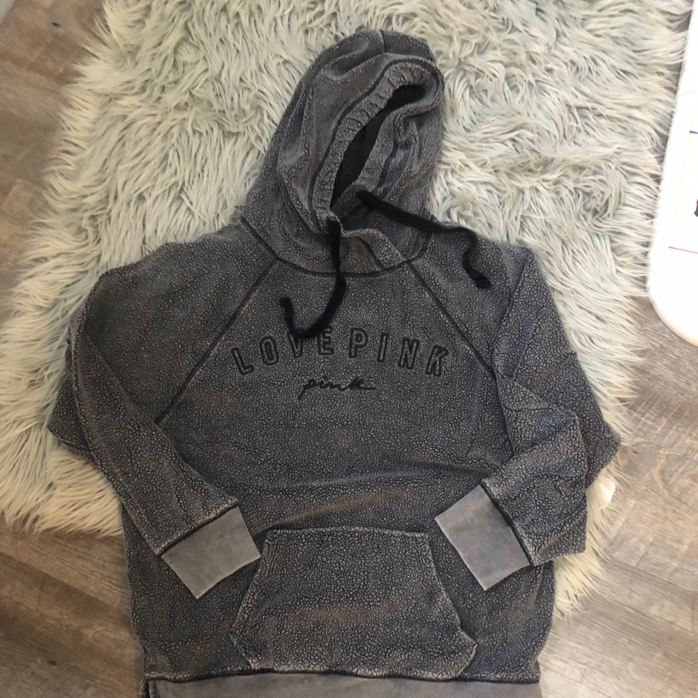 VS pink hoodie